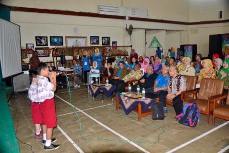 sdbpiyes2's tweet photo. Bintek Inklusif #SDBPI19Nov'15
@ridwankamil,@disdik_bandung,@aheryawan,@OdedMD,@Deddy_Mizwar_ ,@se_bdg,@relawan_bdg https://t.co/sV0dnwy0JH