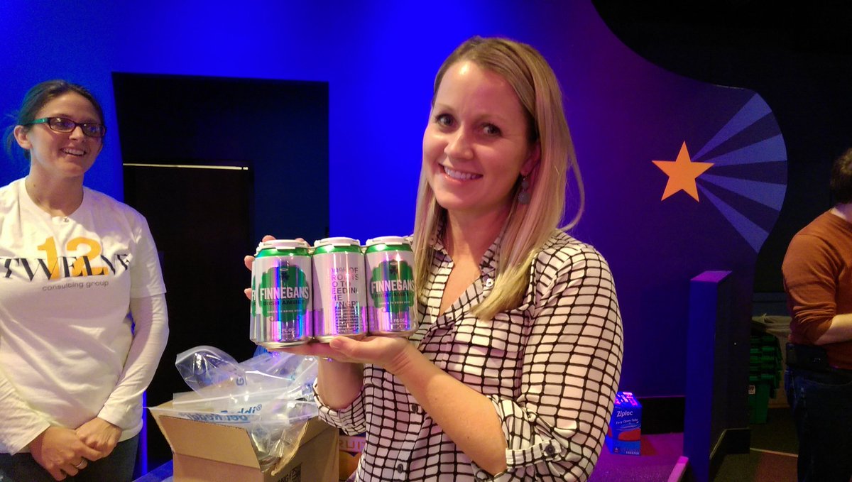 Thanks <a href="/BNWImprov/">Brave New Workshop Comedy Theatre</a> and <a href="/summitbeer/">Summit Brewing</a> for sponsoring happy hour squared tonight.  <a href="/JillEKing/">Jill King</a> won a 6 pack of Finnegans!