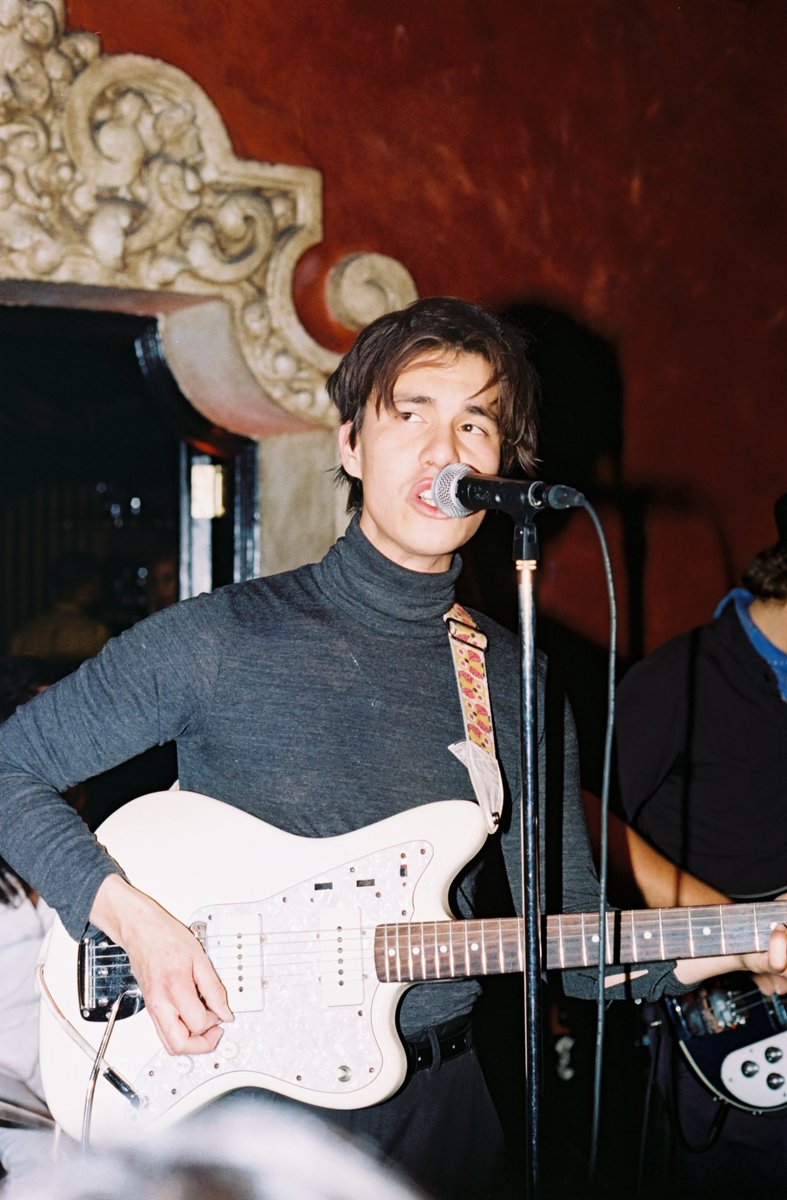 FOXES_Magazine's tweet photo. A few shots from our launch party by #DerekPerlman
#TheButtertones #BeachParty #RichardAraiza #JamesHurst https://t.co/naJvzpqTQ7