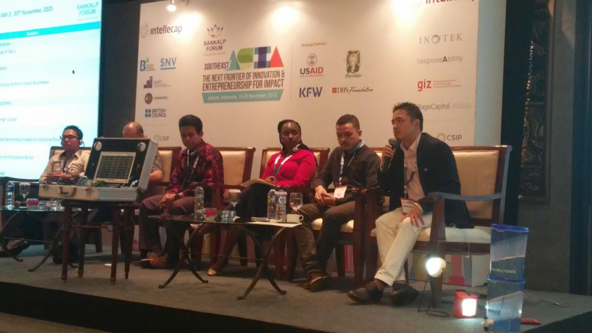 NazavaWater's tweet photo. Enjoying a great session on products for the #BOP with @Sankalpforum @kopernik @unokapital #bopbiz https://t.co/tl6t7GsOun