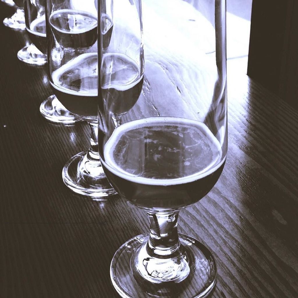 ILikeLosCabos's tweet photo. At #CommonTablemx we never want to see your glass half empty - it should always be full! #CommonTableCabo #UrbanKit… https://t.co/ggY6pZOdth