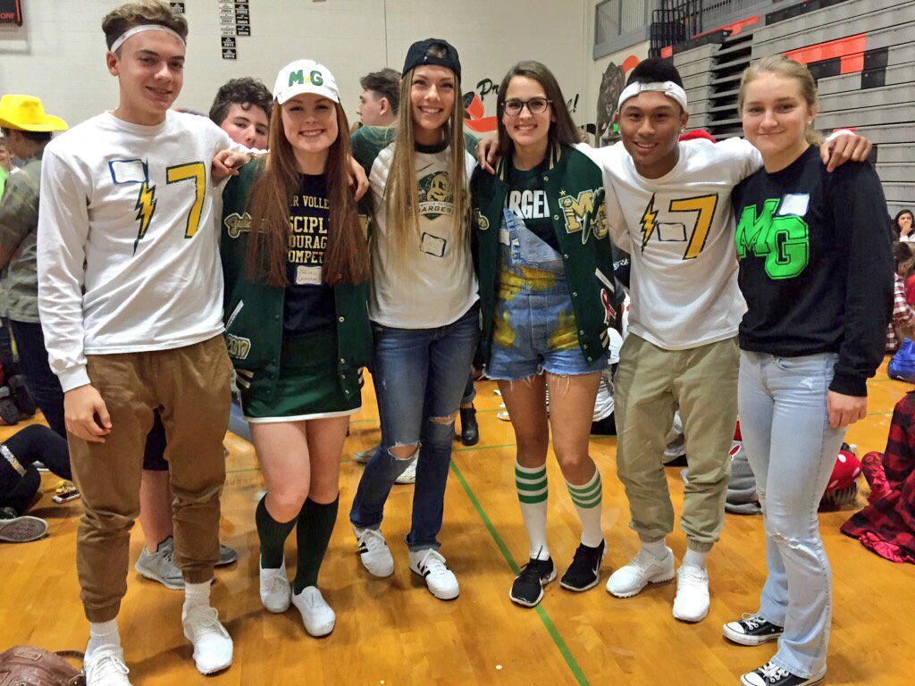 gingy04's tweet image. S/O to these people for making #RISE2015 great! @HappinessHighWA