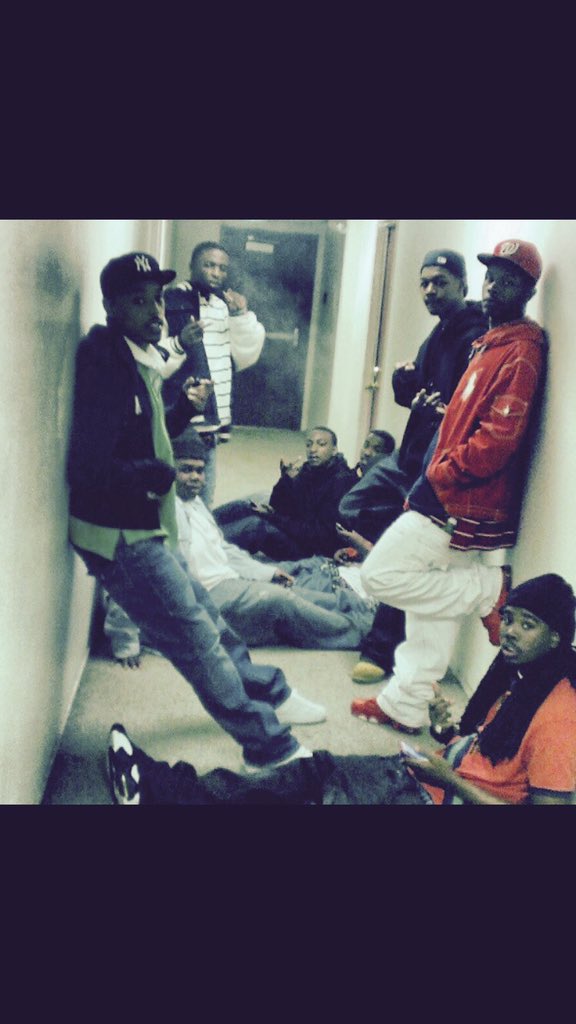 slimthatnigga's tweet photo. In the HALLWAYS 🏢 Free #Taydo #Cooda #Tee & #TheYoungin https://t.co/8Ftq6UL7Bs