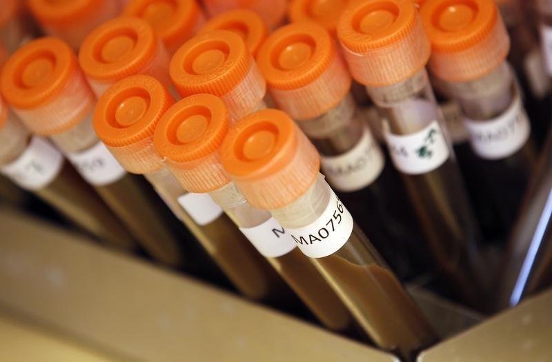 Reuters_Health's tweet photo. Unregulated antibiotic sales may increase risk of superbugs: UK review https://t.co/2aTb1cojxW https://t.co/BxkwzFej0k