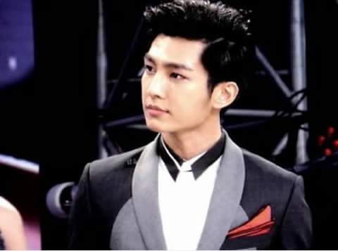 Happy birthday to my big love,Aaron Yan 