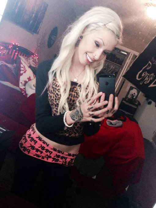 😂😂😂 https://t.co/ezVkDYAxYQ<a href="/tag/denverbroncos"class="tags"><span>#denverbroncos</span></a>