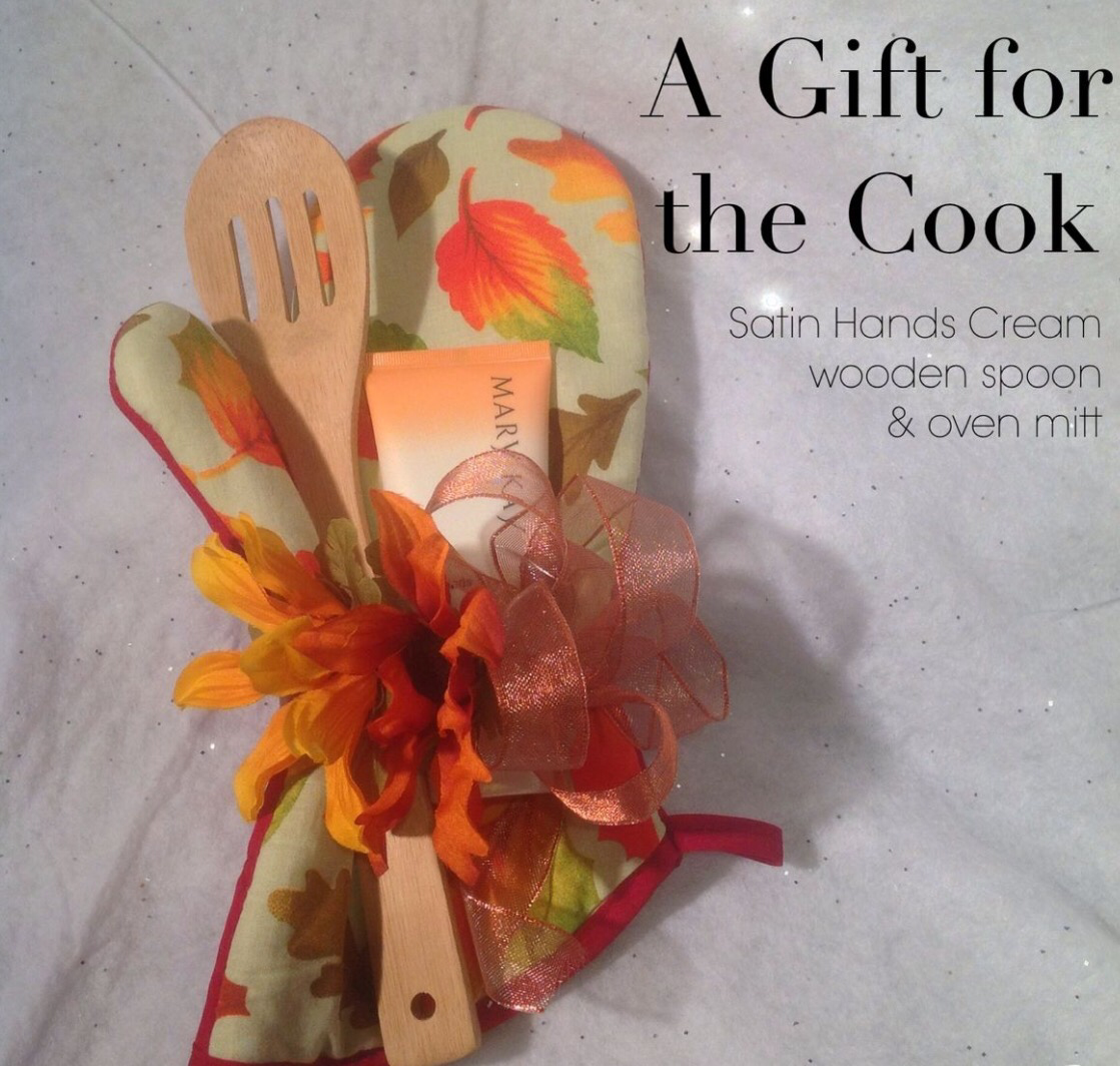 beccastrange's tweet photo. Message me for gifts for you Thanksgiving cook! https://t.co/BpoigLGJqI