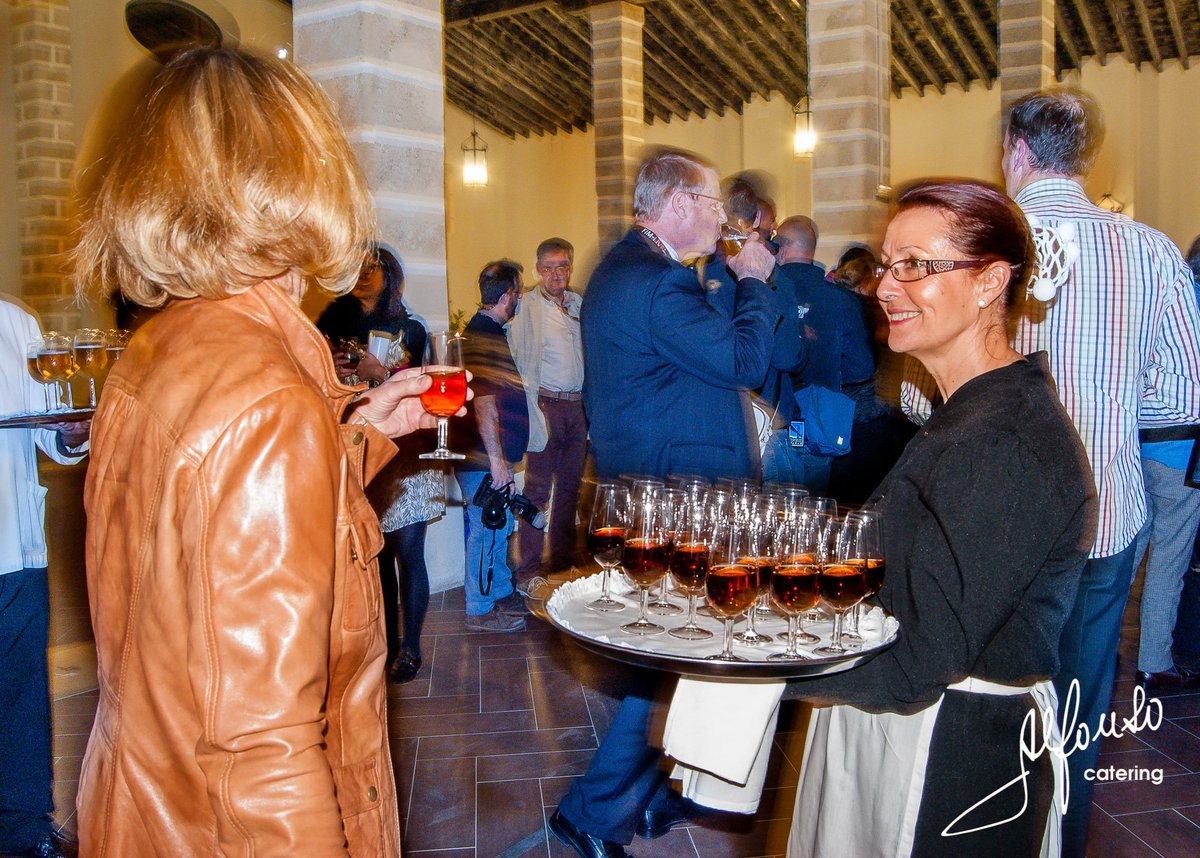 alfonsocatering's tweet photo. Inaugurado #FIM2015 @Palacio_Tiempo. Gran cita del motociclismo #Jerez #catering @ciudadjerez @circuitodejerez https://t.co/4AJMImPx1o