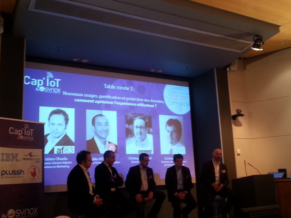 3ème table-ronde "Nvx usages, gamification et protection des données, cmt optimiser l'Ux?" #DWWEEK15 #CapIoT