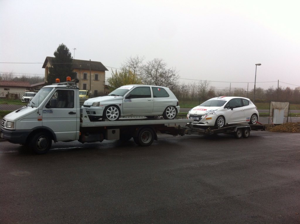 Poolracing_team's tweet photo. In partenza per il rally di Pomarance! #Poolracing#motori#sport https://t.co/Zmmzba0jP2