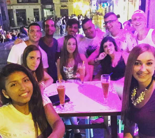 ThesushibarMlg's tweet photo. We love seeing this kind of celebrations with #friends in our #restaurant! #Málaga #HaveFun #Marbella #PuertoBanús https://t.co/UOX8mHz7Q3