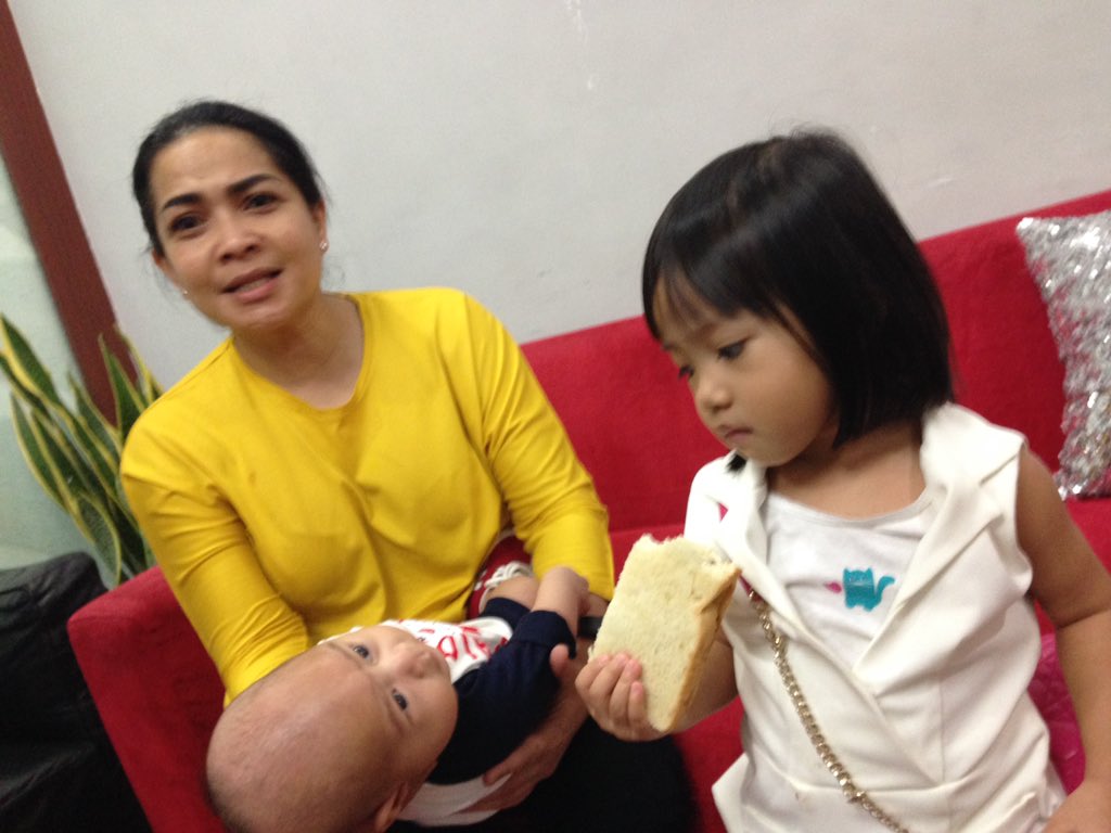 kalau Rafathar minggu ini ke dahsyat mau diapain ya ?<a href="/dahSyatMusik/">dahSyat</a> <a href="/opa_jahja/">Opa Jahja</a> <a href="/RaffiAhmadLagi/">.</a> <a href="/DennyCagur/">Denny Cagur</a>
