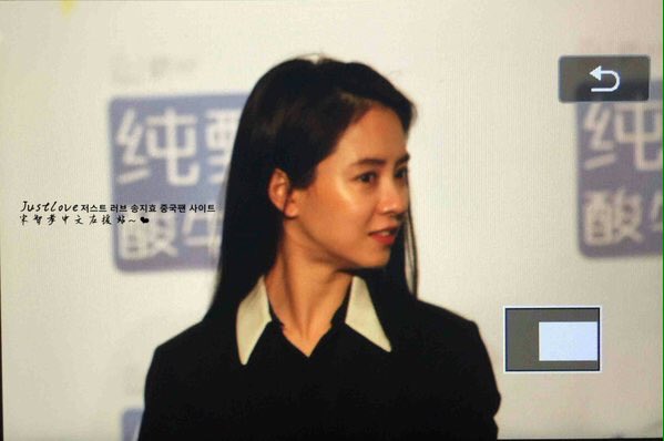 JihyoFanclub's tweet photo. 151120 #Songjihyo at #RunningMan FM in Nanjing - Press Conference
 #송지효

(Cr : logo) https://t.co/Aka2FG0q6F