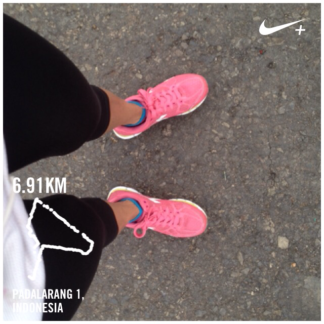 Maii__________'s tweet photo. I just ran 6.91 km with Nike+. #nikeplus https://t.co/R9dRfFd5vg