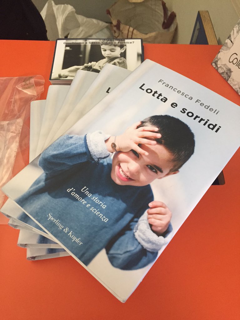 Fidanto's tweet photo. @PierG @danielsanmi @roberdan facile... Compri il libro di @la_franci su amazon e sostieni #fightthestroke! https://t.co/PQJGcgGjAg