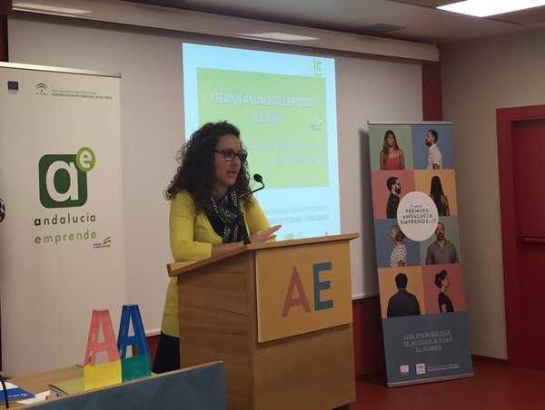 Escuchamos a @TheSuperDriver, ganadora regional CREA´14 #PremiosAEmprende <a href="/cadejaen/">Andalucía Emprende Jaén</a> <a href="/ProgramaMinerva/">Programa Minerva</a> @extendajunta