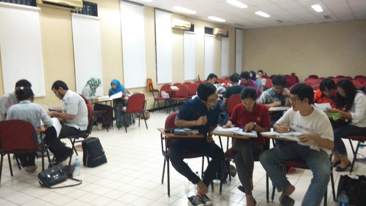 Saat ini sedang berlangsung Semi Final Accounting Quick Quiz #AD2015