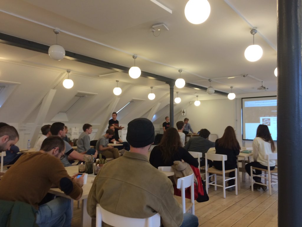 SourabhBanthia's tweet photo. "We don't want to limit ourselves to Scandinavia" - @Athliit I like the ambition! #suscph15 @LoftCopenhagen https://t.co/VI5APXUUVF