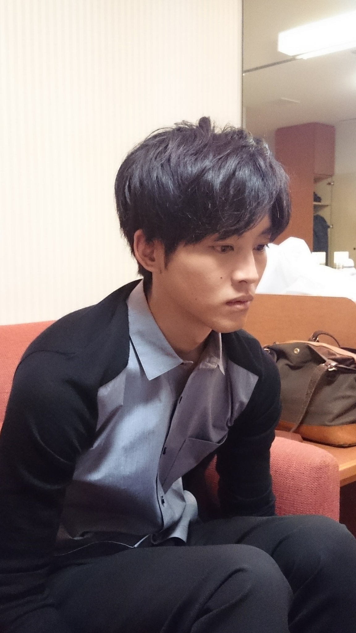 松坂桃李 シンケンジャーで主役演じるも衝撃の展開 撮影当時の 主に水 生活など 当時の裏話もまとめて紹介 タレント辞書