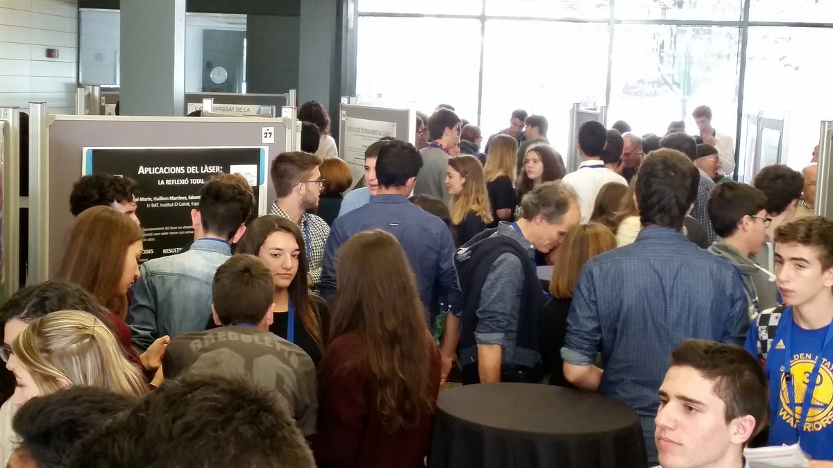 Poster session 1 #photonics congress for young students  <a href="/ICFOnians/">ICFO</a> @IYL2015 <a href="/Photonics21/">Photonics21</a>