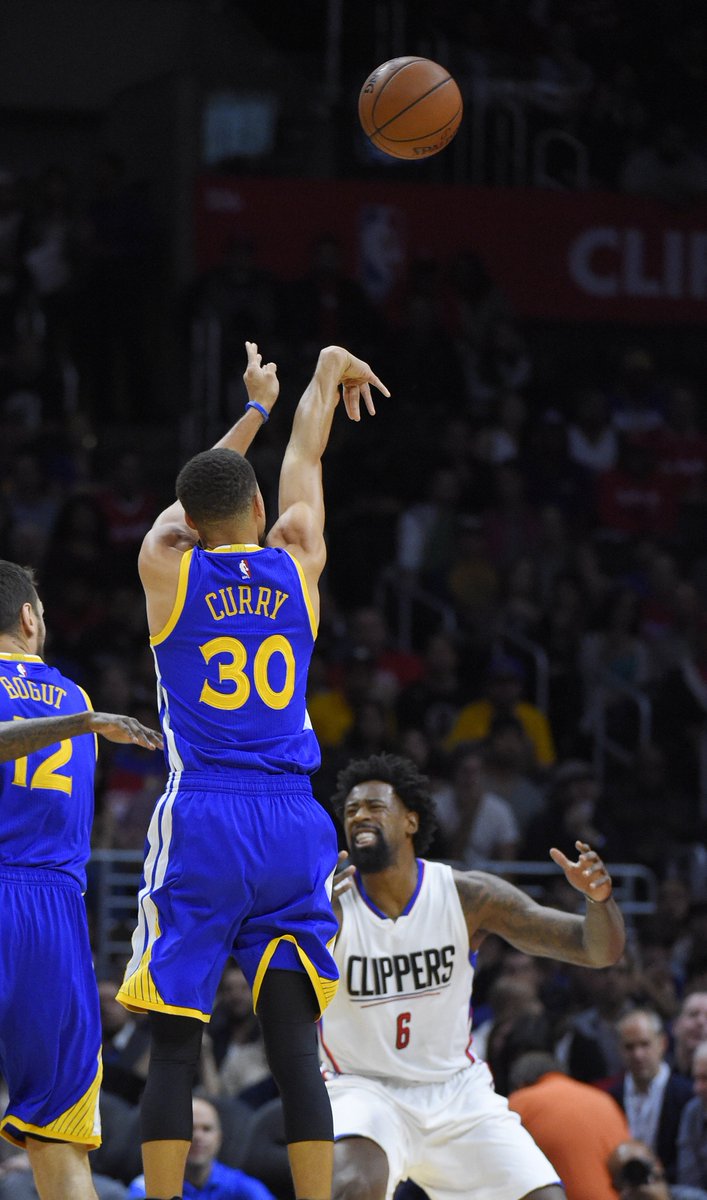 ESPNInsights's tweet photo. Warriors: 5th team in NBA history to start 13-0 or better https://t.co/s924ufI1rn