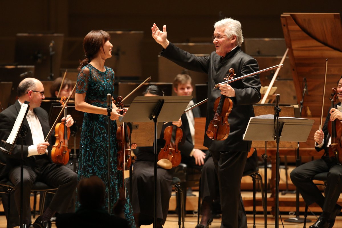 chicagosymphony's tweet photo. #Bravo #Pinchaszukerman #StephanieJeong #Bach #CSO #needtohearthis https://t.co/ZQHzOvxfCJ