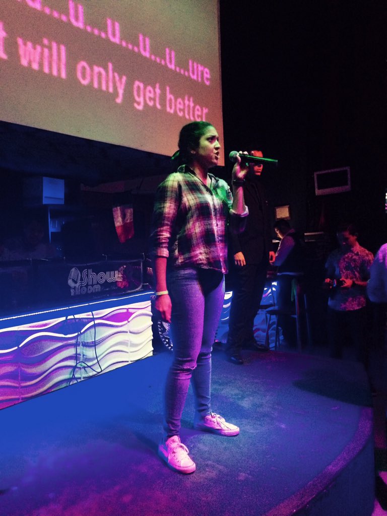 UpsideFest's tweet photo. Algunos de nuestros concursantes:
¡Te estamos esperando!
#Showroom #Karaoke 🎉🎤 https://t.co/vc8fhv7pKA