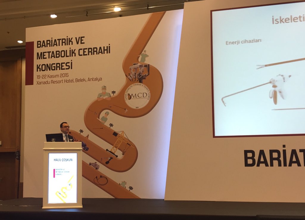 mahirozmen's tweet photo. Doç Dr Halil Coşkun, Sleeve Gastrektomide Standart bir teknik var mıdır? #bariatrik2015 #ubmcd https://t.co/ZGeLvbc2pq