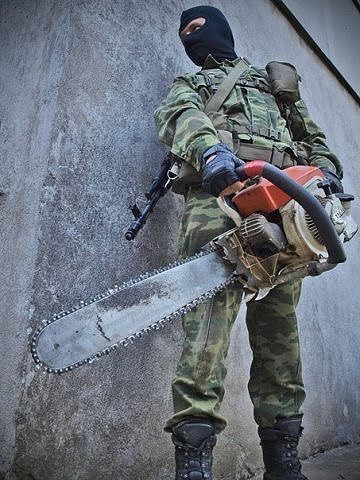 vegchelovek's tweet photo. Российская армия особенно страшна, когда заканчиваются патроны.
Стройбат вообще звери, им оружие даже не выдают )) https://t.co/Z0pHApFmub