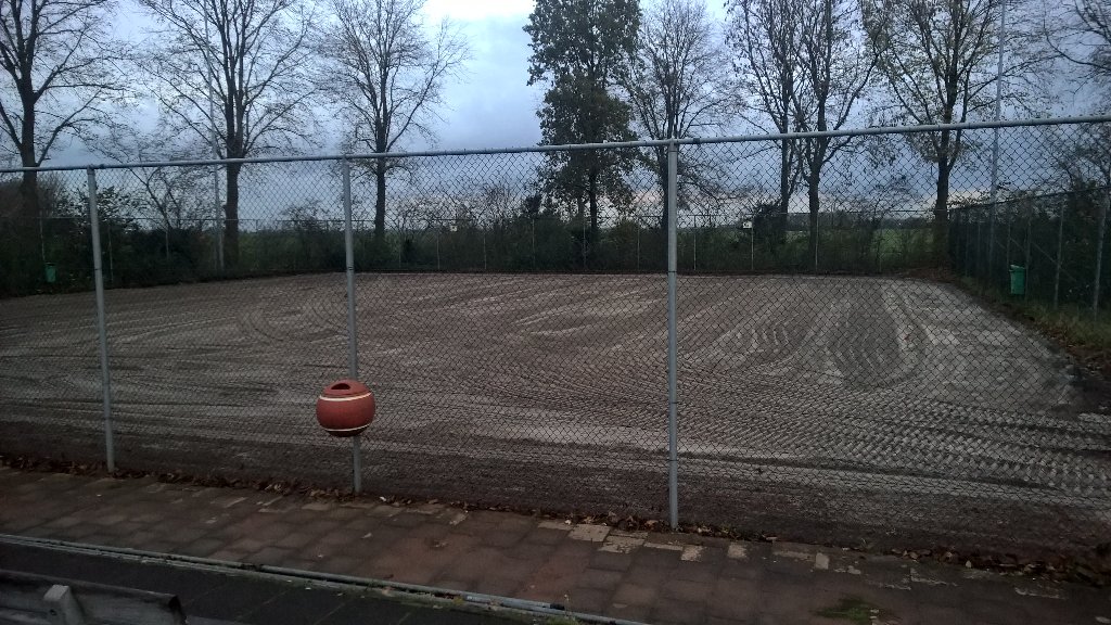 DeEemslag's tweet photo. Renovatie nu vier dagen onderweg https://t.co/pphpr4iPWa