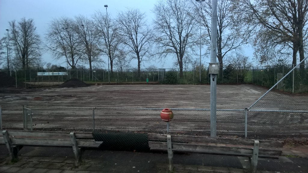 DeEemslag's tweet photo. Renovatie nu vier dagen onderweg https://t.co/pphpr4iPWa