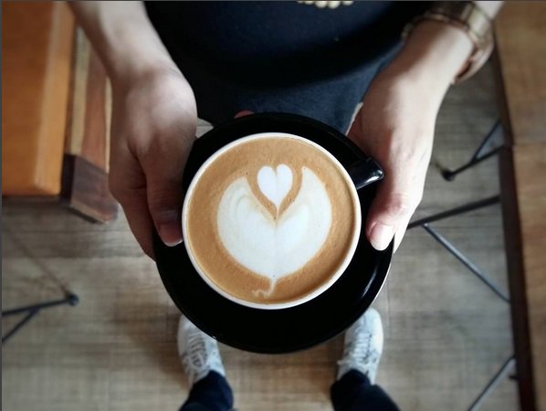 Latte art Coffee
Bulaf Cafe : Jl. Cilandak tengah no.35, telp: 021-75905917

#coffe #latteart #cafe #resto #drinks