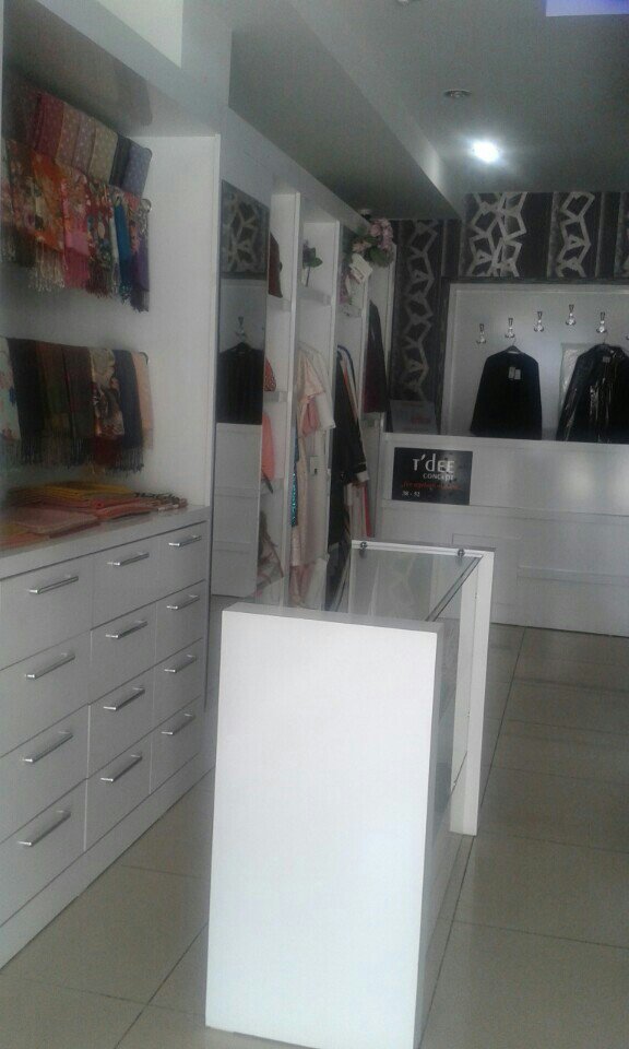 edanur7247's tweet photo. I'm at Butik Libas https://t.co/AQCGV2SGxT https://t.co/El5eC7Hhtd