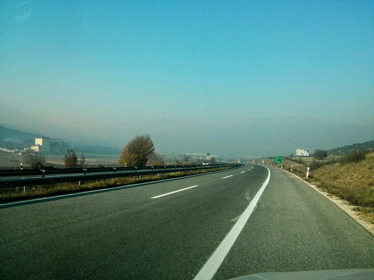 Dreni__'s tweet photo. #tetovo #tetova #macedonia #airpollution https://t.co/kB8aTVCwvH