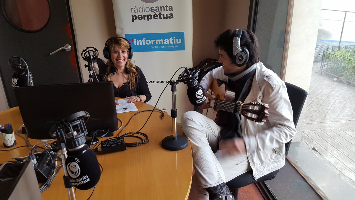 ErPeche_Oficial's tweet photo. Ayer en https://t.co/9GDxwZGnON lo pasamos en grande y en radio santa perpètua la gozamos.😁 gracias https://t.co/DcwICtPAh1
