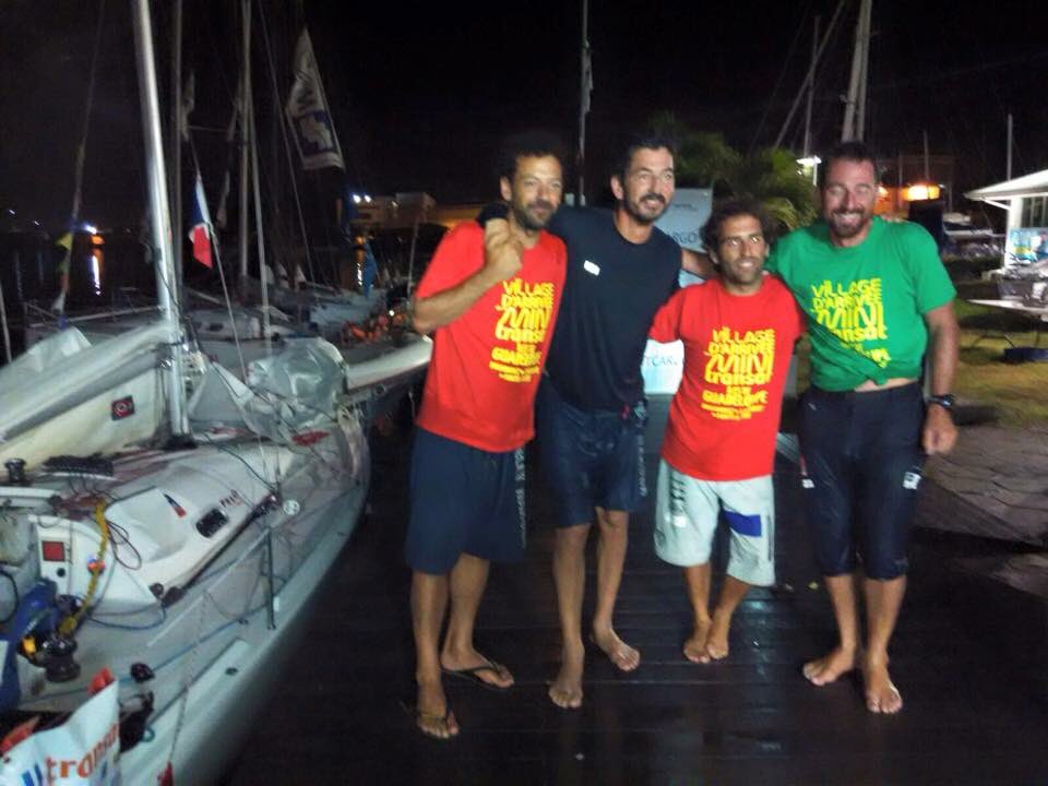Satanas304's tweet photo. Los 5 en tierra Aventura realizada Felicidades! Vamos vamos a Tarifa. Peor para el sol si Satanas acaba en Iparbeltz https://t.co/hY9HL9kalo