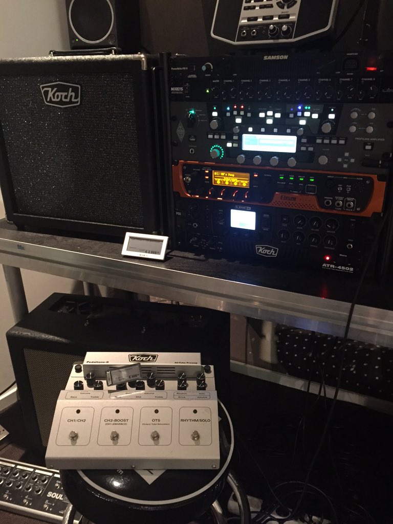 KochAmplifiers's tweet photo. Visit our friends @Baxshop Check the modeling room with our ATR-4502 and 2 TS112 cabs!And the pedaltone II of course https://t.co/tKhpDsx76n