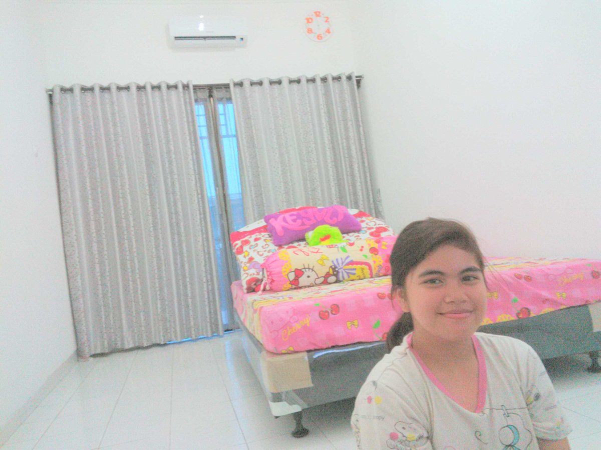 cantik_khadijah's tweet photo. Anak2 skrng bs tidur nyenyak lagi https://t.co/UPUERbVucJ