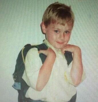 5SOSHeroesInfo's tweet photo. #HappyBirthdayMichael 💕 you were so adorable when you were little🙊 -San https://t.co/7pqSCZjLGB