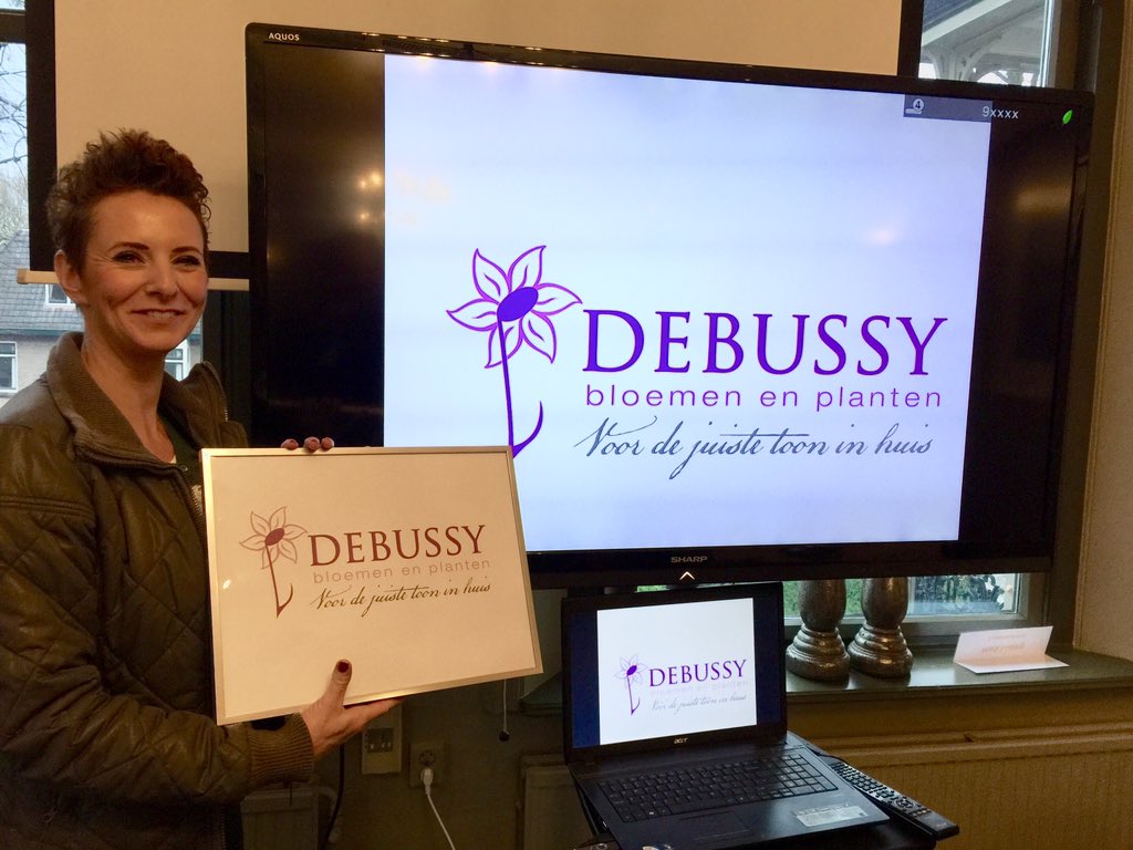 Bloemensteeg wordt Debussy naar de componiststraatnaam #Apeldoorn @jolandakiemel ontwerp @IQBuzzreclame <a href="/PimVanDuijn/">Pim van Duyn</a>