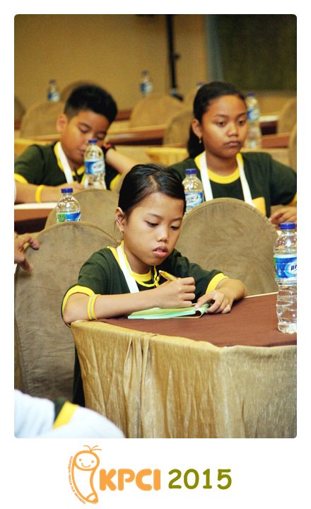 kkpkdarmizan's tweet photo. Mau lihat keseruan lomba di #KPCI2015 @PenerbitMizan ? Klik di sini ya: https://t.co/PDVg5FKJTi https://t.co/hXFh3xqkDo