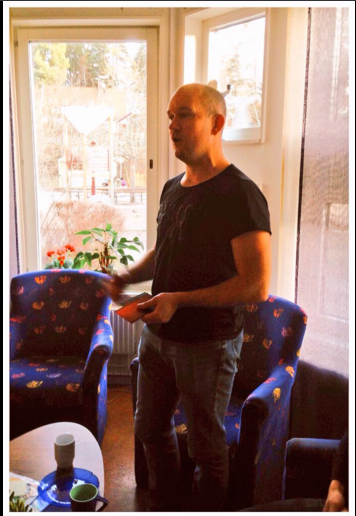 Runbacka's tweet photo. Efter 12 år slutar @jensbondforever på #Runbacka 
Mycket uppskattad och populär bland kollegor och barn! Lycka till! https://t.co/uoeXVDzbpG