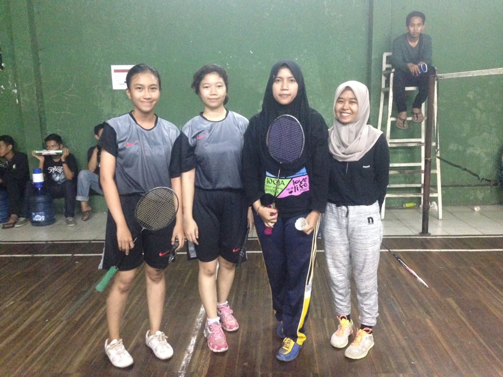 DeptMikatHMTL's tweet photo. Saat ini pertandingan final antara 2011vs 2015 @hmtlundip https://t.co/NZblukkVoL