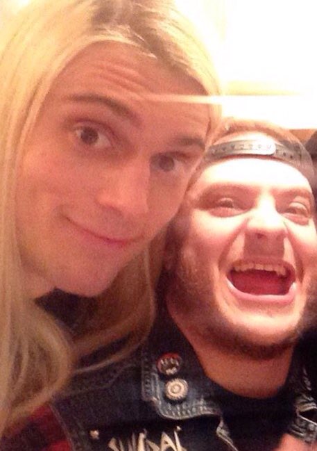 NunziaInsanity's tweet image. #Message for Our #SOI #FriendsofInsanity Everywhere!..#WeekendWishes &amp;amp; #Holiday Peace✌🏼️Sonsofinsanitymusic.com #FF