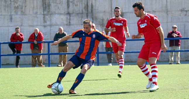 Estadio_ED's tweet photo. #FutbolSevillano | Calabazas al @EstrellaSACF por Toni y Juani https://t.co/2FooWzj4Yz https://t.co/dzuKYJnmTa