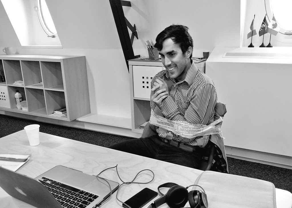 vincentpetre's tweet photo. What happen when @Louis_Pns is joking at @33entrepreneurs #HackCelerathon #33team https://t.co/DTz9wtqwuU