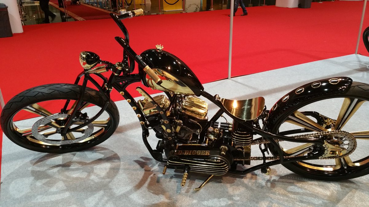 FarrukhNaeem's tweet photo. The USD 250,000 custom-made Gold-Digger bike by LJ Miller in #AbuDhabi @BigBoysToys_UAE #BBT2015 #bigboystoys https://t.co/mN0Usp7z6t