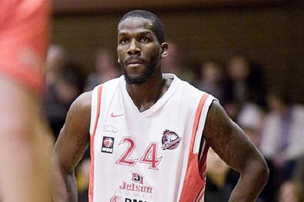 El primo carnal de LEBRON JAMES visita este sábado MENDIZORROZA.
<a href="/araberri/">Araberri Basket Club</a>
kirolexpres.com/?p=6537