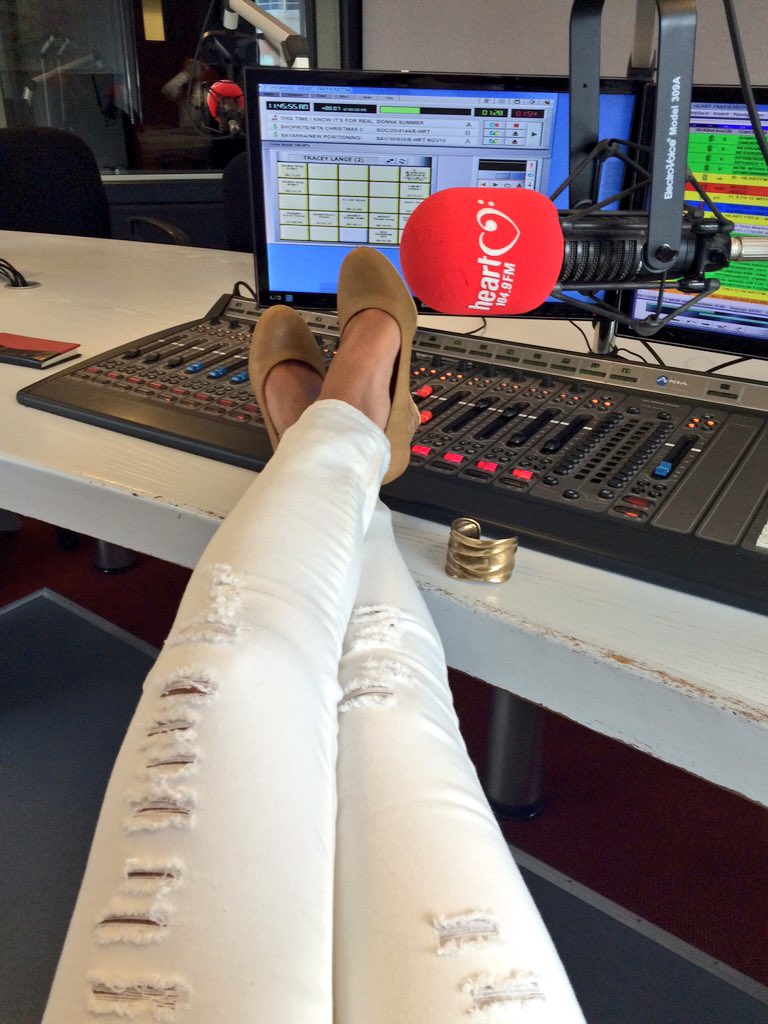 #StudioStyle <a href="/Heart1049FM/">Heart FM</a> 
Ripped jeggings @INFIN8TI_YDE 
Gold cuff <a href="/migliojewellery/">Miglio</a> 
#Girlfriends <a href="/BronxWoman_SA/">Bronx Woman</a>