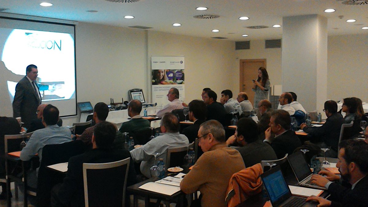 raul_marin_d's tweet photo. @juan_osaba en el Tour #aluemass2015. Conectividad en un mundo IP. Mercados Verticales. #VIRTUALe360 https://t.co/X9hNoSH0VG